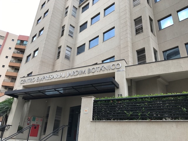 Sala em centro empresarial no Botnico #2