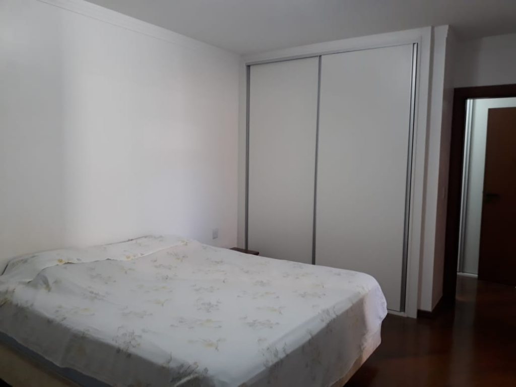 Casa, 4 quartos, 489 m² - Foto 9