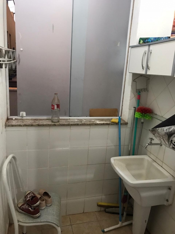 Apartamento à venda com 2 quartos, 75m² - Foto 10