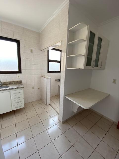 Apartamento à venda com 1 quarto, 42m² - Foto 7