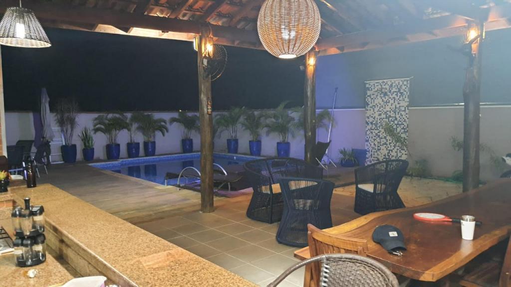 Casa de Condomínio à venda com 4 quartos, 350m² - Foto 10