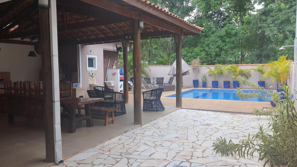 Casa de Condomínio à venda com 4 quartos, 350m² - Foto 17