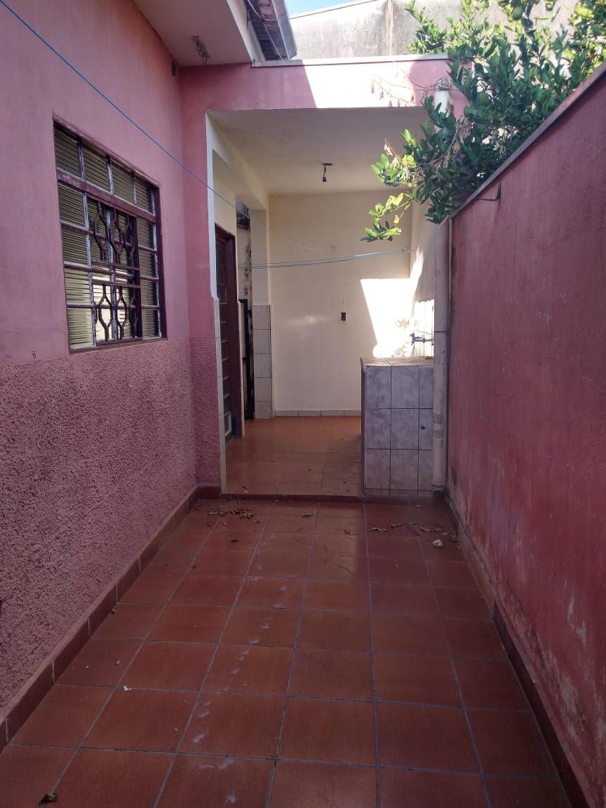 Casa à venda com 5 quartos, 250m² - Foto 26