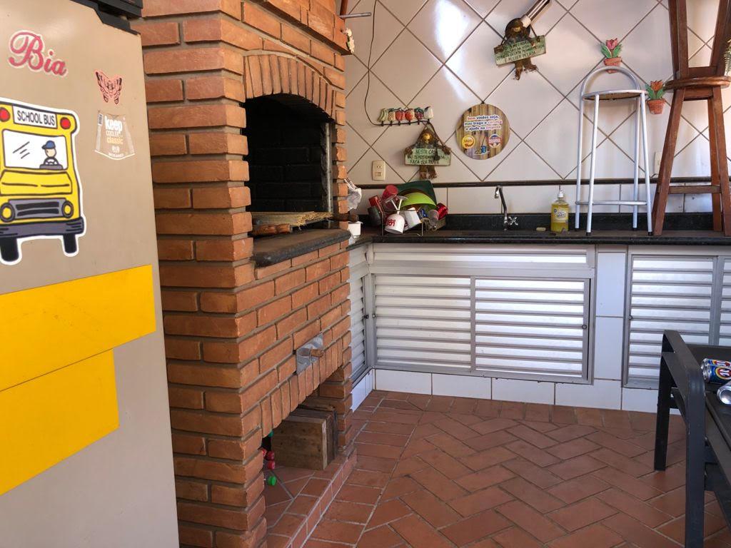 Casa, 4 quartos, 290 m² - Foto 4