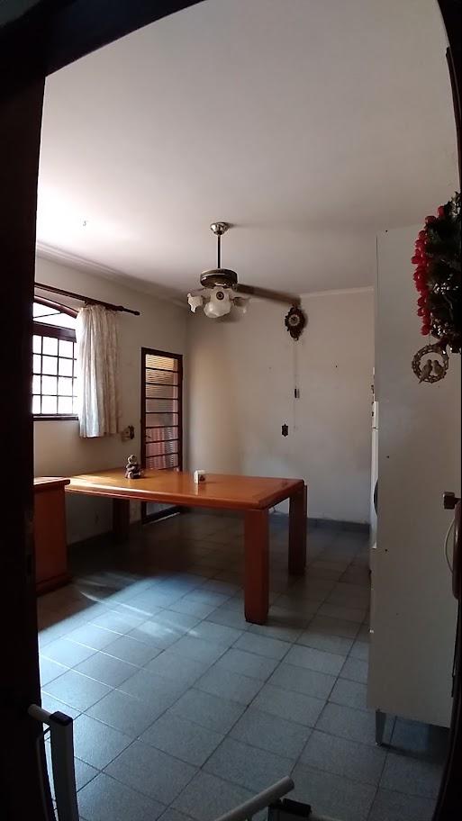 Casa à venda com 3 quartos, 120m² - Foto 10