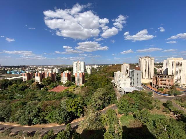 Apartamento à venda com 3 quartos, 264m² - Foto 4