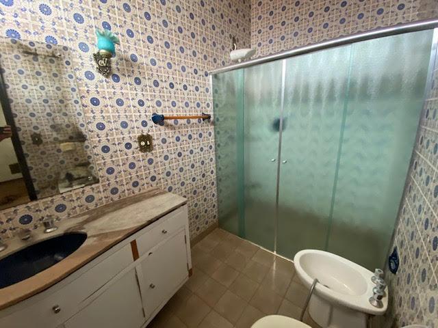 Casa à venda com 4 quartos, 281m² - Foto 12