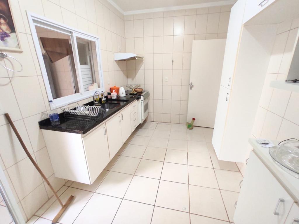 Apartamento à venda com 3 quartos, 100m² - Foto 4