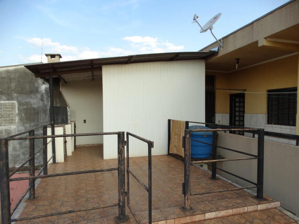 Casa à venda com 6 quartos, 250m² - Foto 8