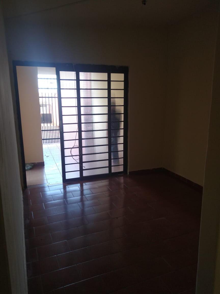 Casa à venda com 6 quartos, 250m² - Foto 13