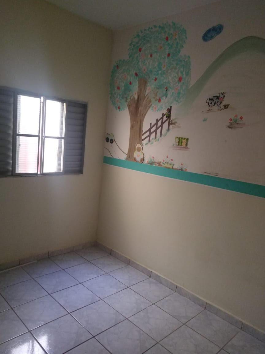 Casa à venda com 6 quartos, 250m² - Foto 15