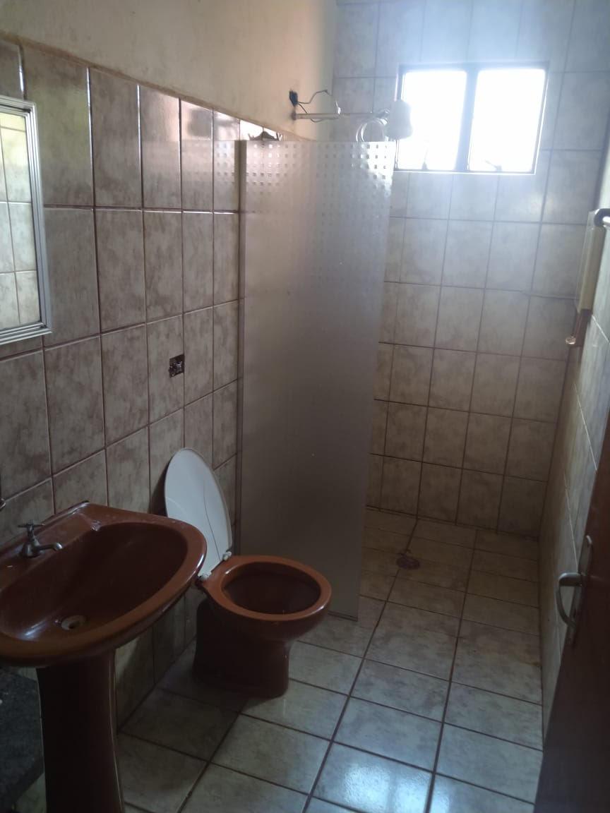 Casa à venda com 6 quartos, 250m² - Foto 18