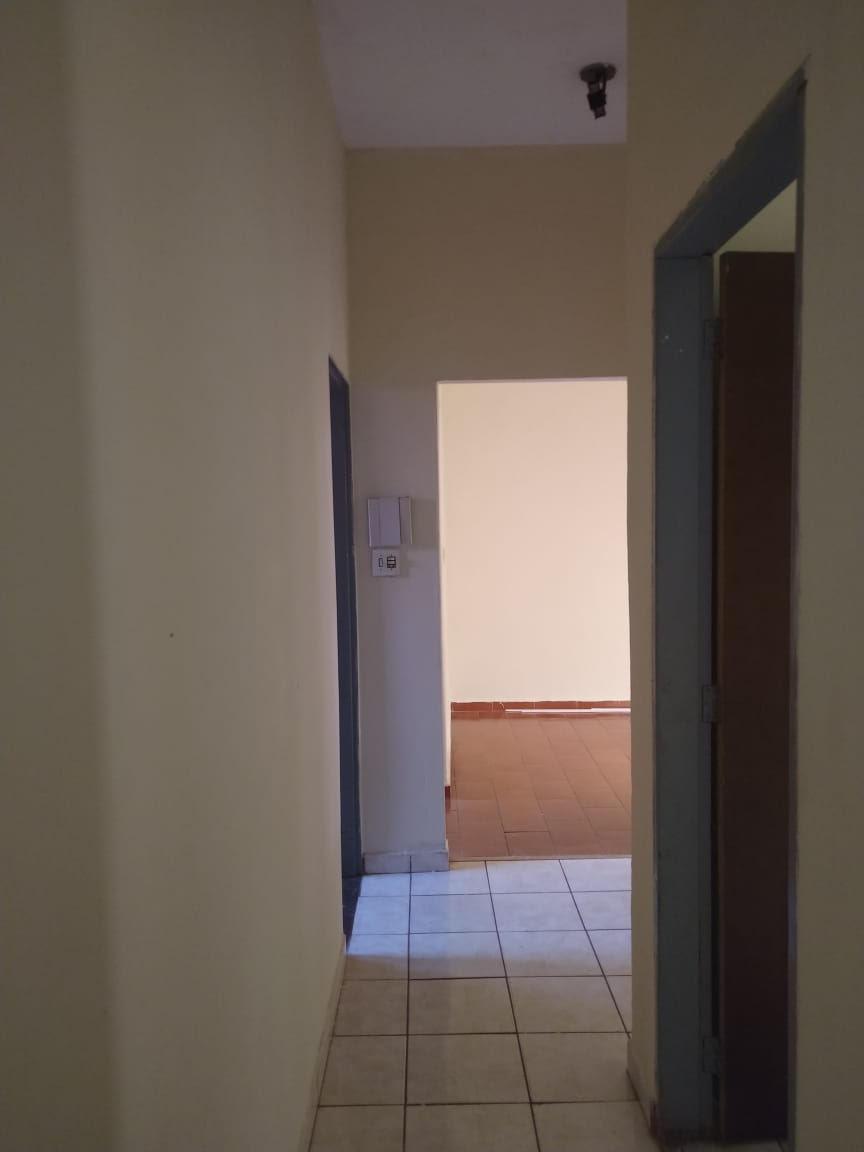 Casa à venda com 6 quartos, 250m² - Foto 19