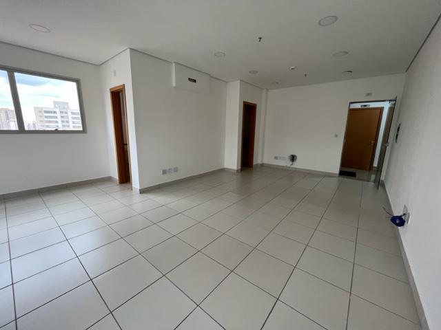 Sala em centro empresarial no Botnico #10