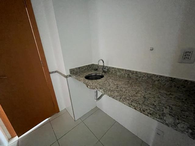 Sala em centro empresarial no Botnico #11