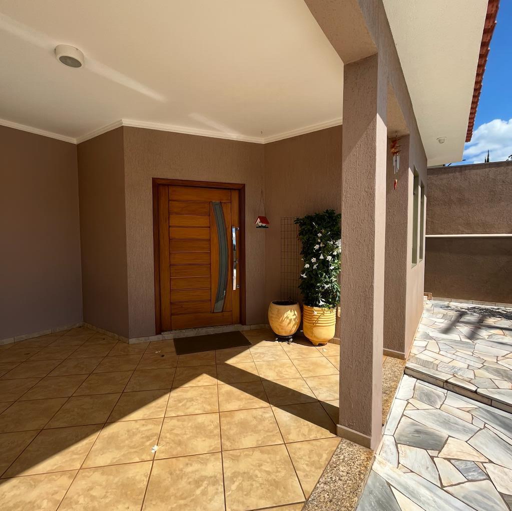 Casa, 4 quartos, 265 m² - Foto 4