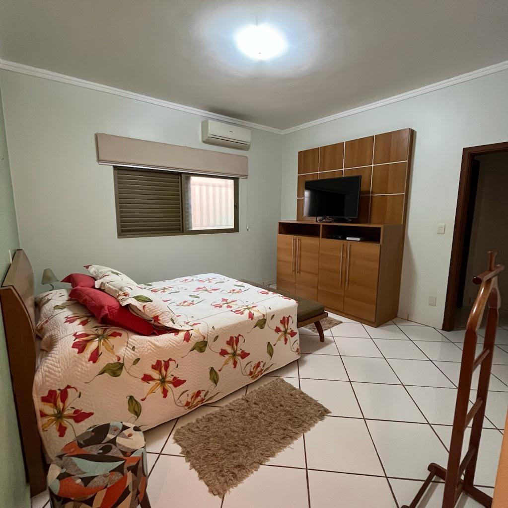 Casa, 4 quartos, 265 m² - Foto 18