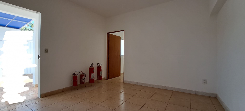 Prédio Inteiro à venda com 4 quartos, 362m² - Foto 1