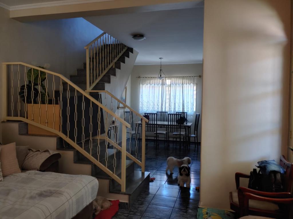 Casa, 2 quartos, 197 m² - Foto 1