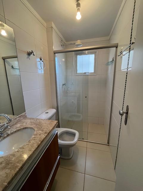 Apartamento à venda com 2 quartos, 70m² - Foto 4