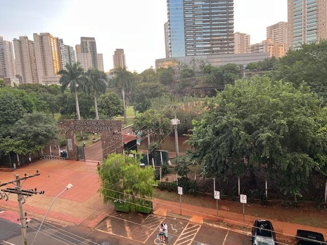 Apartamento à venda com 3 quartos, 137m² - Foto 1