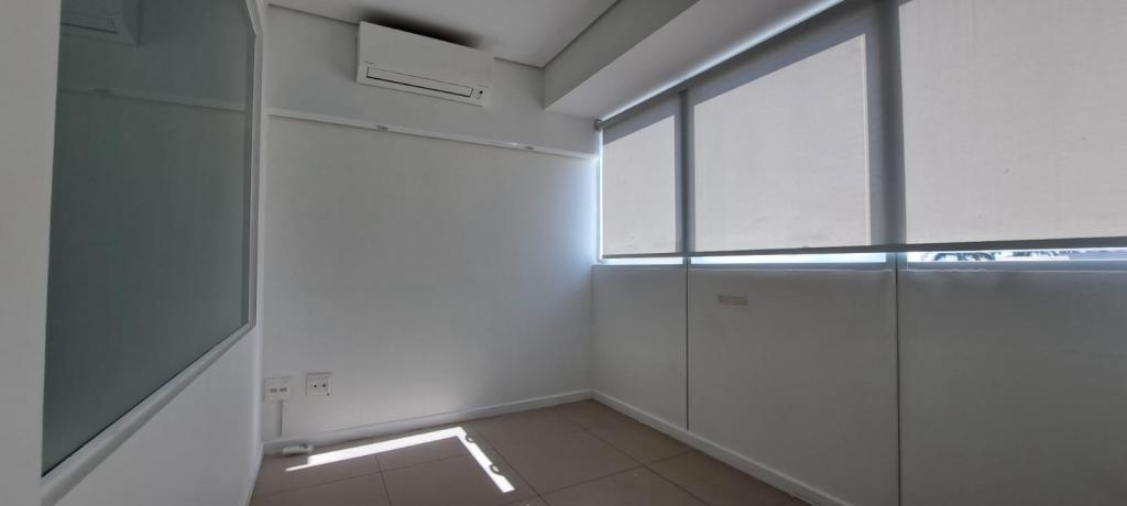 Sala no Independencia Center #20