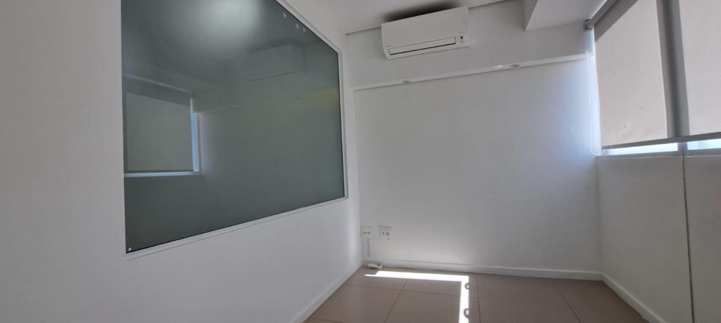 Sala no Independencia Center #21