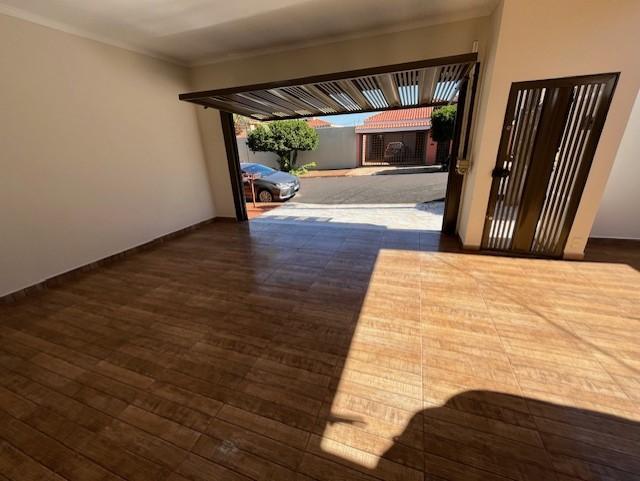 Casa à venda com 3 quartos, 161m² - Foto 3
