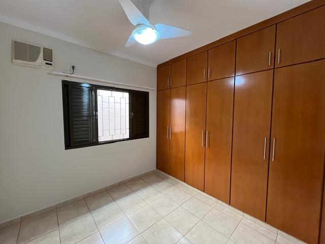 Casa à venda com 3 quartos, 161m² - Foto 8