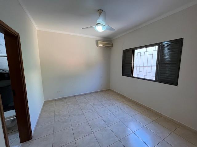 Casa à venda com 3 quartos, 161m² - Foto 12