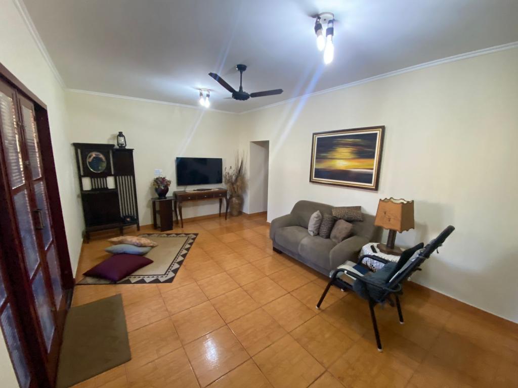 Casa, 4 quartos, 185 m² - Foto 1