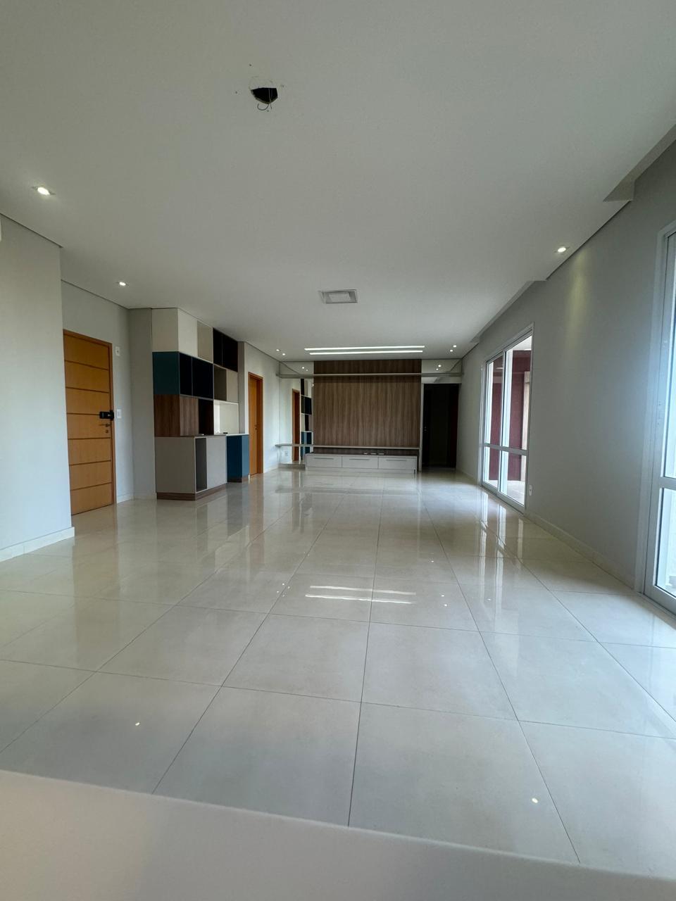 Apartamento, 3 quartos, 172 m² - Foto 1