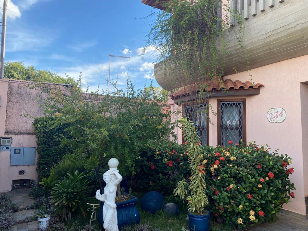 Casa, 4 quartos, 317 m² - Foto 2