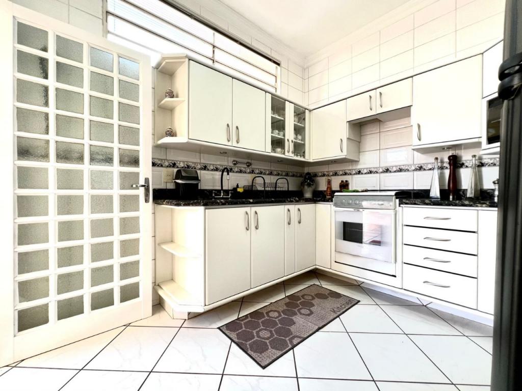 Casa, 4 quartos, 250 m² - Foto 10