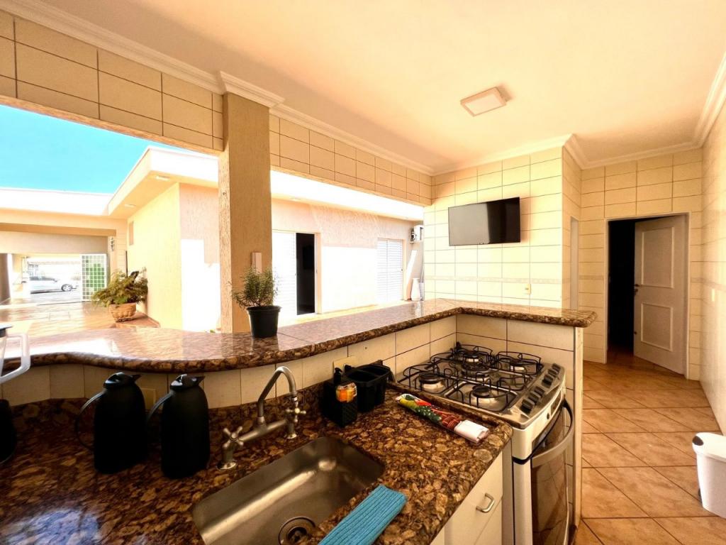 Casa, 4 quartos, 250 m² - Foto 26