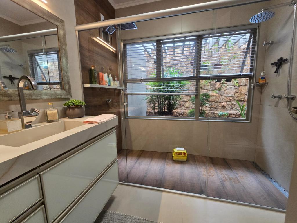 Casa, 3 quartos, 250 m² - Foto 11