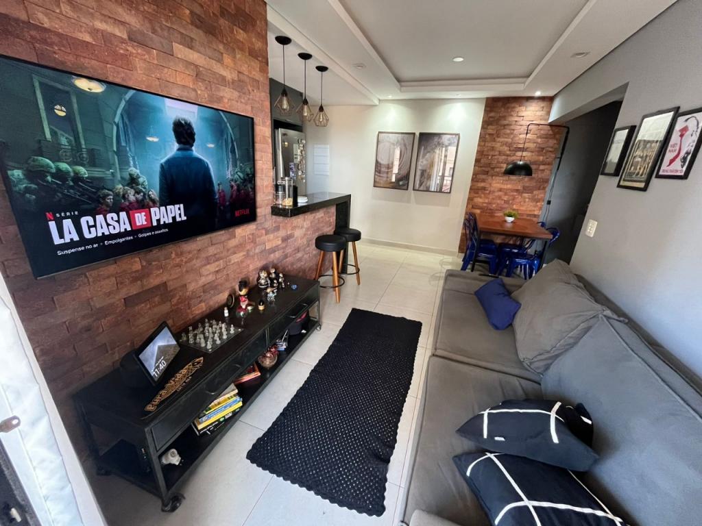 Apartamento à venda com 2 quartos, 62m² - Foto 2