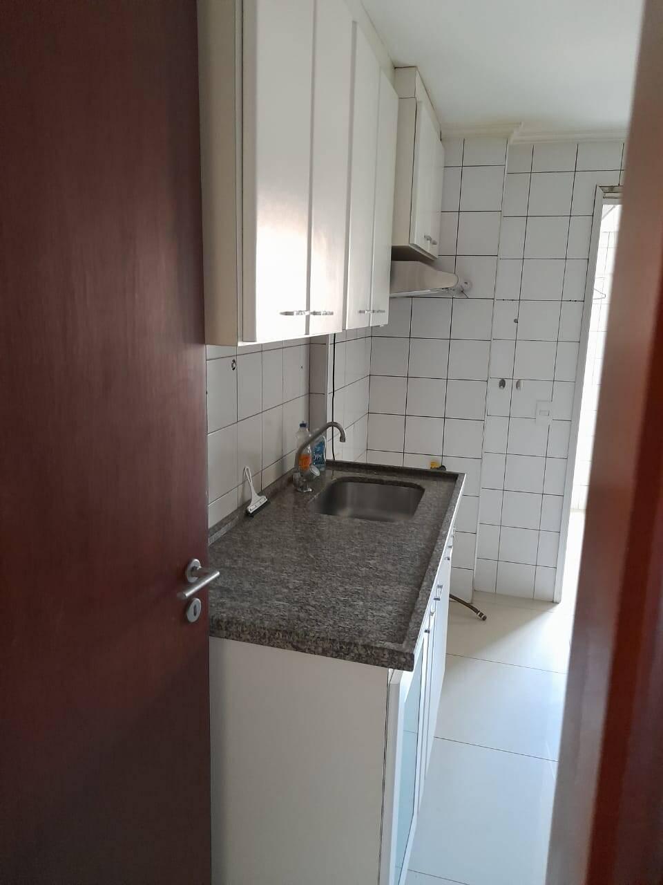 Apartamento à venda com 3 quartos, 122m² - Foto 19