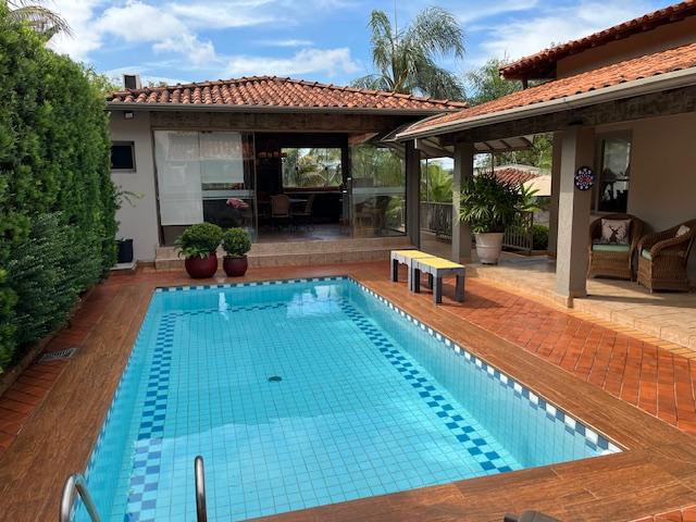 Casa, 3 quartos, 250 m² - Foto 1