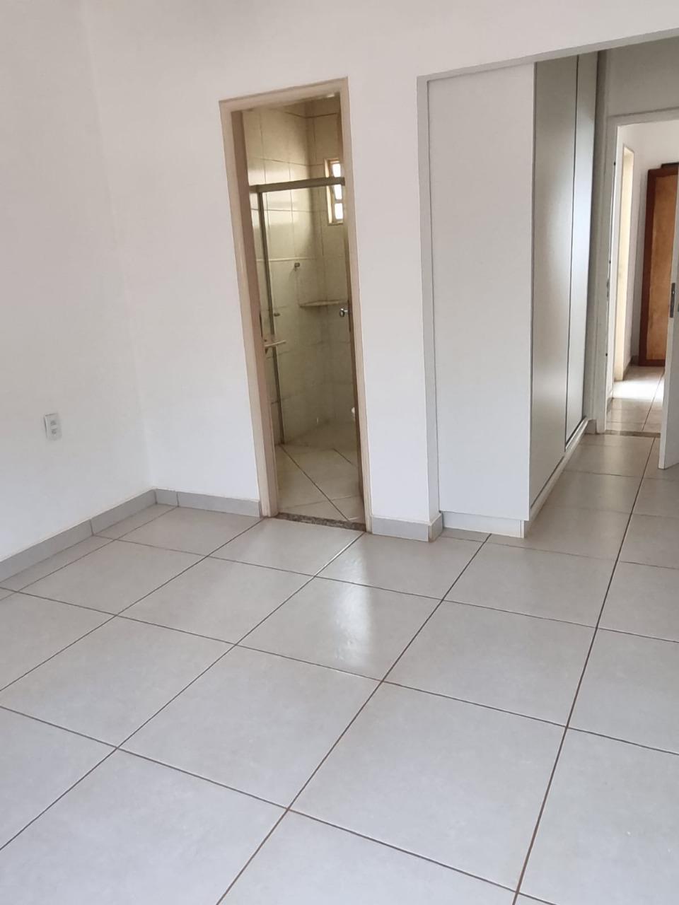 Casa, 3 quartos, 121 m² - Foto 2