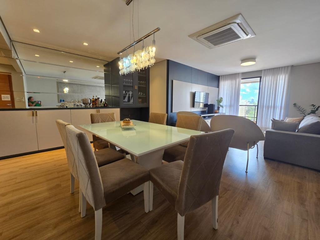 Apartamento, 3 quartos, 178 m² - Foto 1