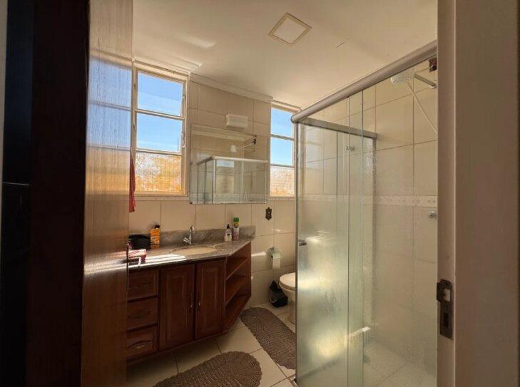 Apartamento à venda com 2 quartos, 77m² - Foto 9