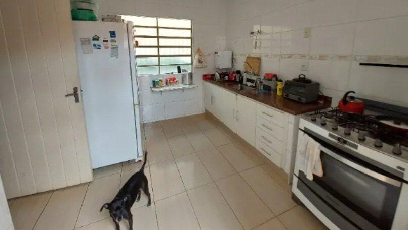 Casa à venda com 3 quartos, 303m² - Foto 5