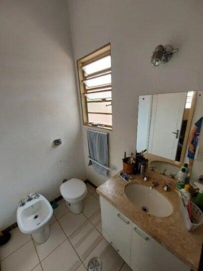 Casa à venda com 3 quartos, 303m² - Foto 7