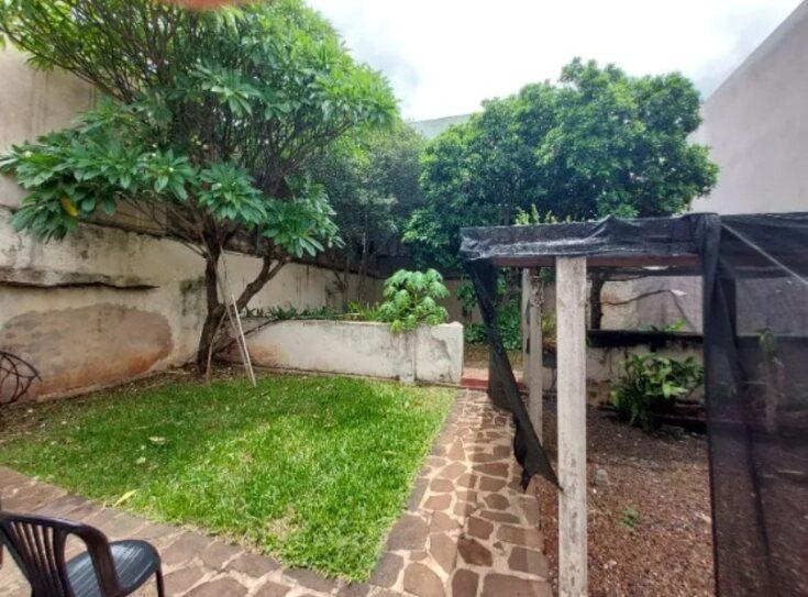 Casa à venda com 3 quartos, 303m² - Foto 8