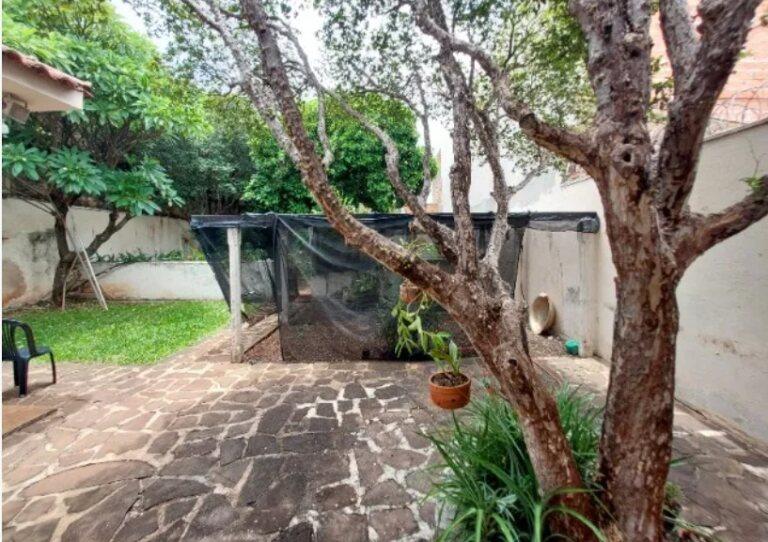 Casa à venda com 3 quartos, 303m² - Foto 15