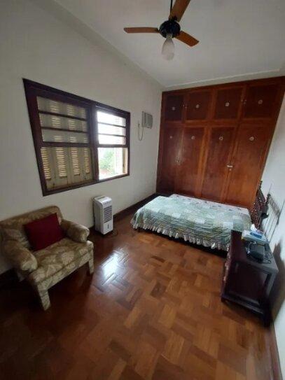 Casa à venda com 3 quartos, 303m² - Foto 17