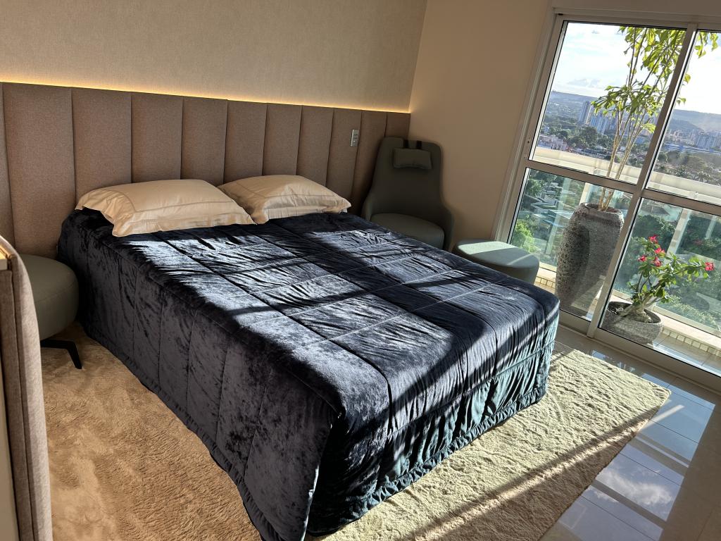Apartamento à venda com 3 quartos, 249m² - Foto 9