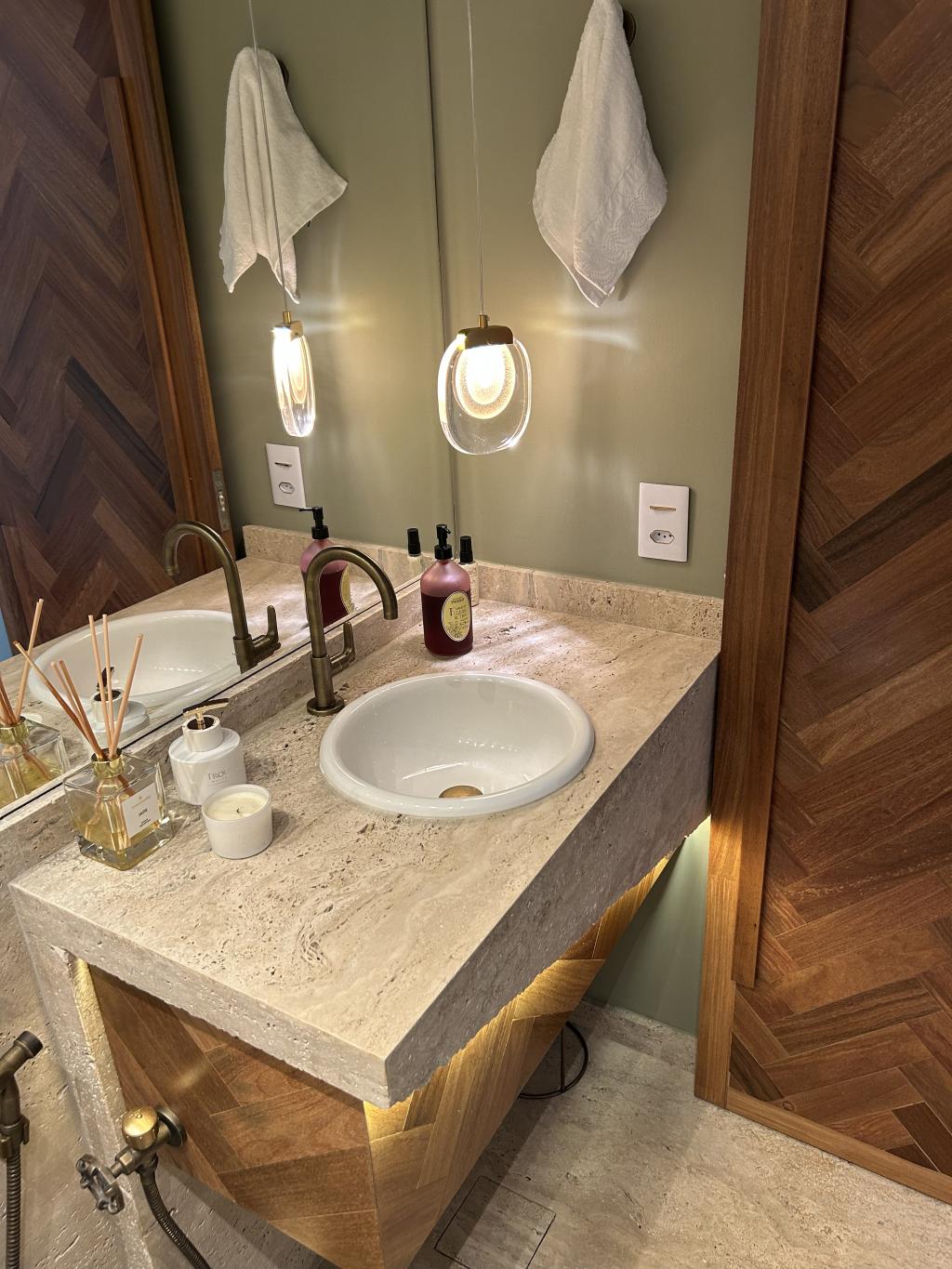 Apartamento à venda com 3 quartos, 249m² - Foto 25