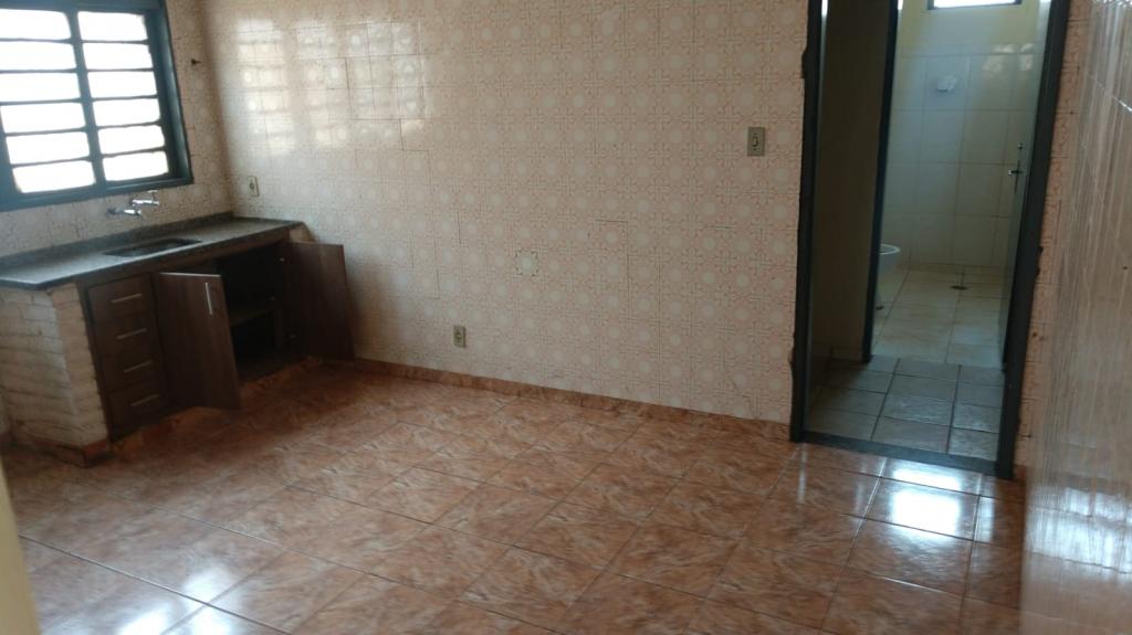 Casa à venda com 5 quartos, 171m² - Foto 5